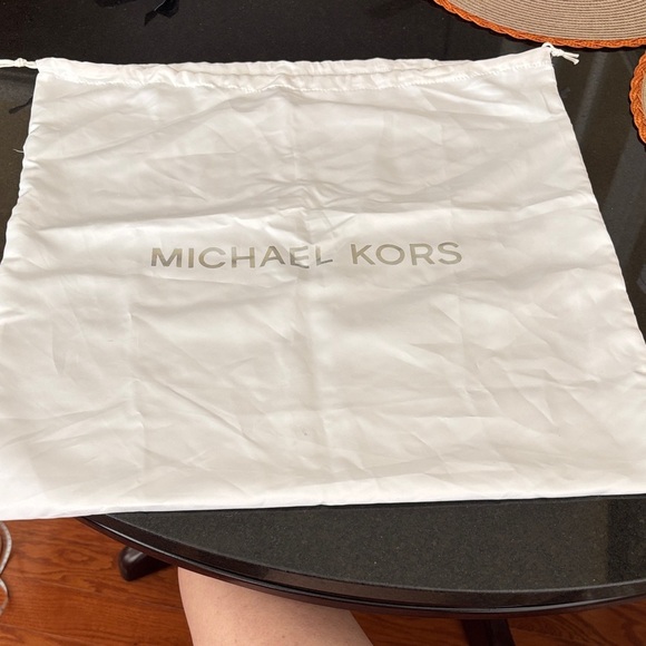 Michael Kors White Microfiber/Sateen Large Storage Bag with Shiny Silver Letters - Picture 1 of 6